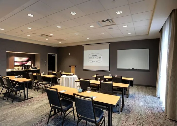 Hotel Courtyard By Marriott Osu